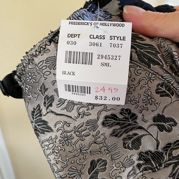 3 piece Fredericks of Hollywood corset set - Picture 8 of 16